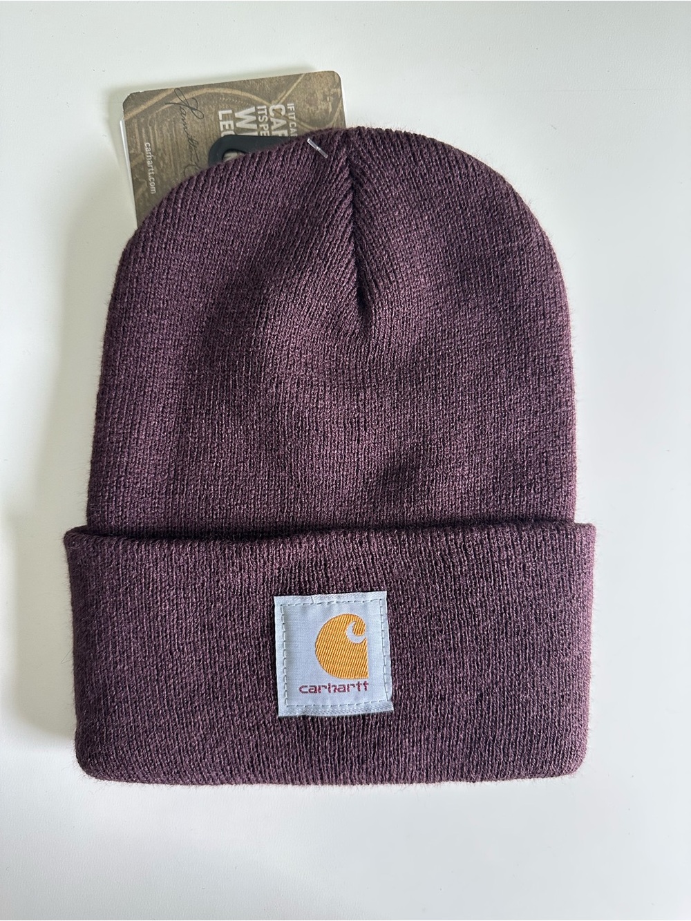 Carhartt Cuffed Beanie in Plum